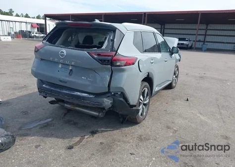 2021 Nissan Rogue Sl Intelligent Awd z USA, uszkodzony, nr VIN 5N1AT3CB0MC843478